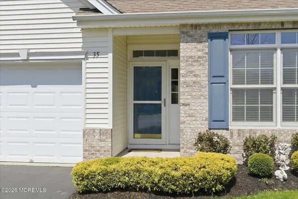 $815,000 | 35 Chesapeake Drive, Holmdel, NJ 07733