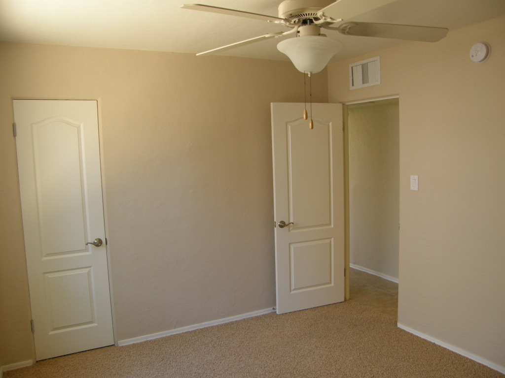 3346 North Randolph Road Phoenix, AZ 85014 - Photo 13 of 20 BEDROOM