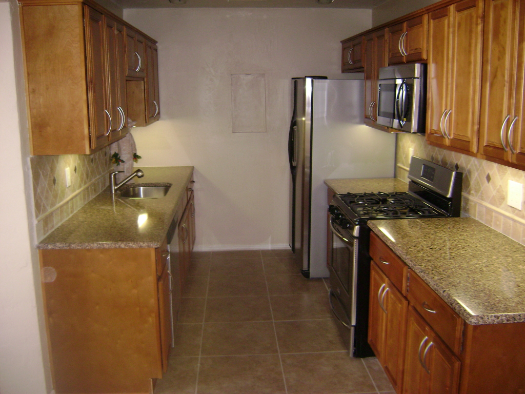 3346 North Randolph Road Phoenix, AZ 85014 - Photo 4 of 20 KITCHEN