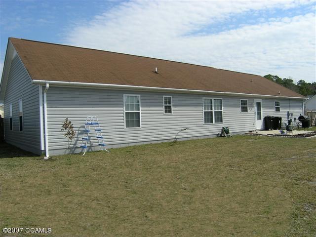 1005 Locust Court Havelock, NC 28532 - Photo 11 of 11 Backyard