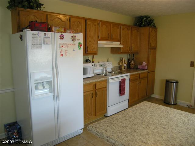 1005 Locust Court Havelock, NC 28532 - Photo 4 of 11 Kitchen-1