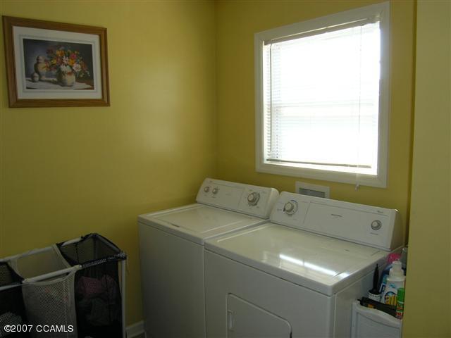1005 Locust Court Havelock, NC 28532 - Photo 9 of 11 Laundry Room