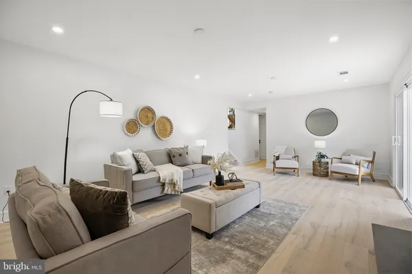 $799,000 | 14828 Fireside Drive, Silver Spring, MD 20905