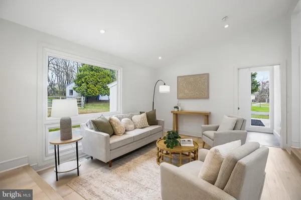 $799,000 | 14828 Fireside Drive, Silver Spring, MD 20905