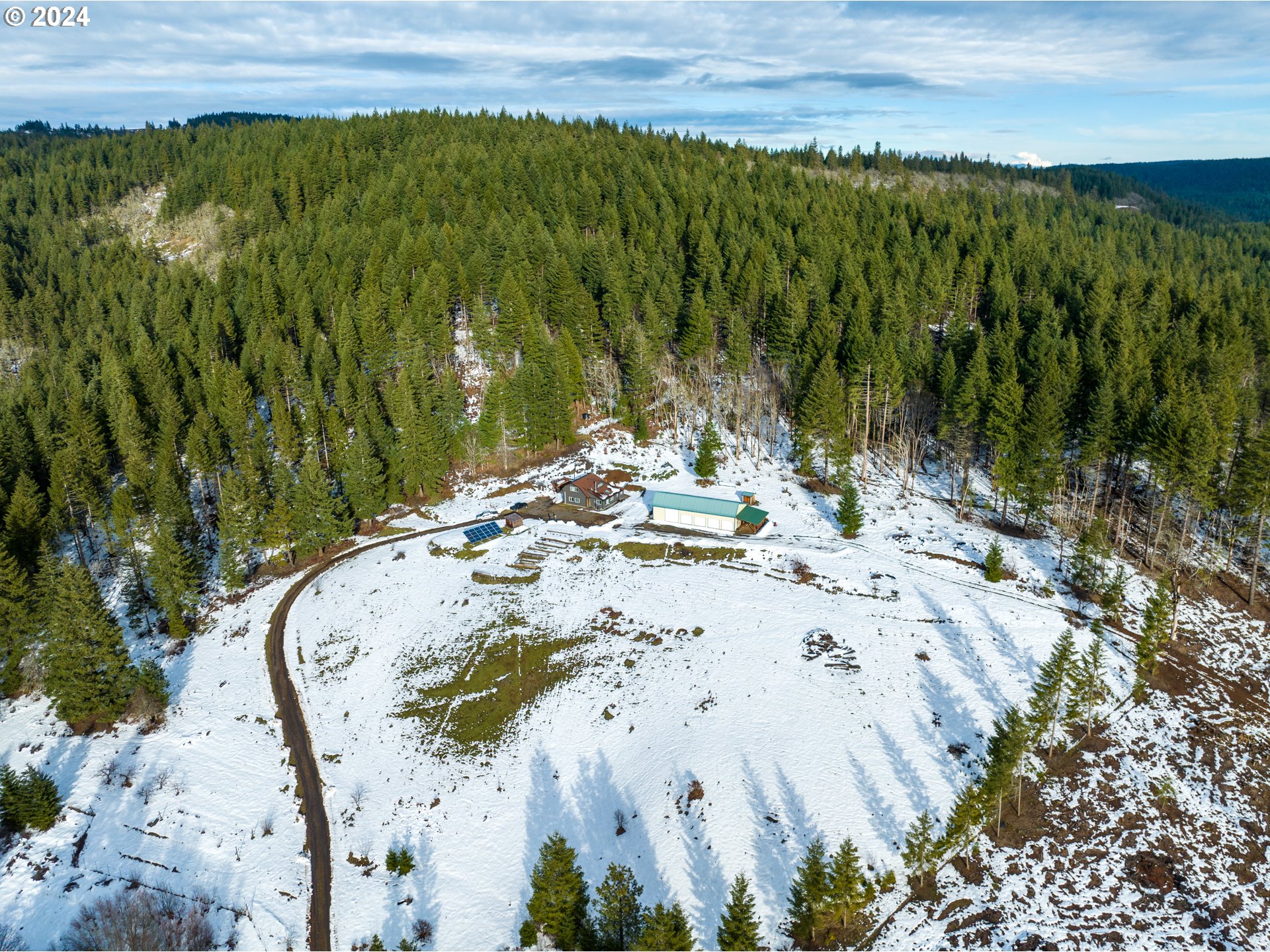 450 Rattlesnake Road White Salmon, WA 98672 - Photo 33 of 36 Gallery Image 33