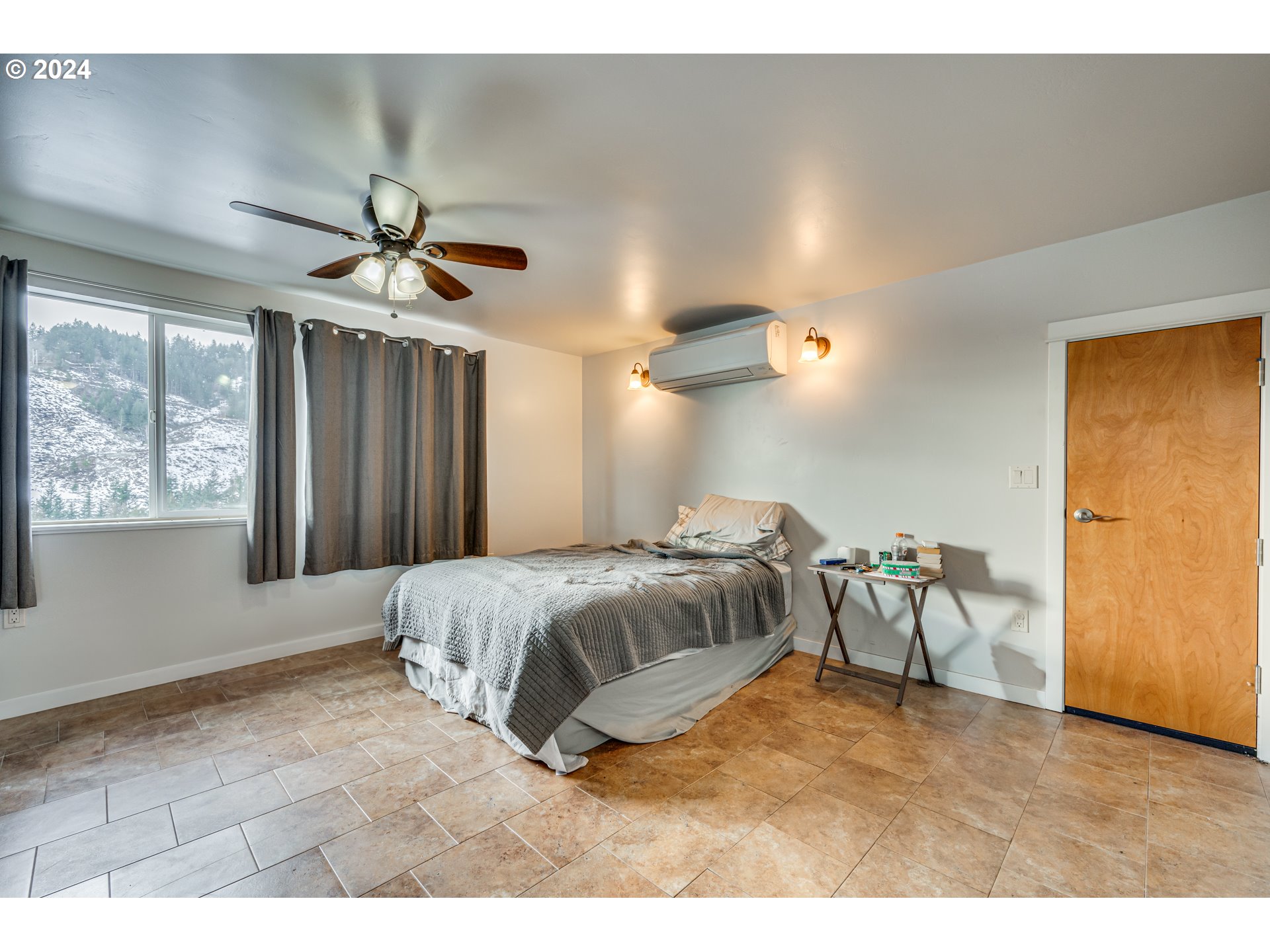 450 Rattlesnake Road White Salmon, WA 98672 - Photo 9 of 36 Gallery Image 9