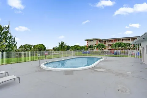$125,000 | 4731 Northwest 10th Court, Unit 314, Plantation, FL 33313