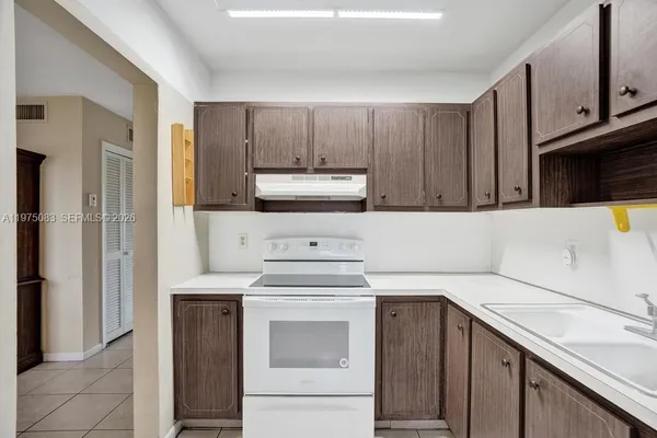 $125,000 | 4731 Northwest 10th Court, Unit 314, Plantation, FL 33313