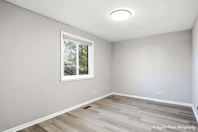 $2,000 | 1303 Forestdale Court, Unit 1303, Schaumburg, IL 60193