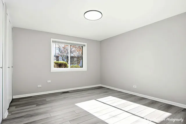 $2,000 | 1303 Forestdale Court, Unit 1303, Schaumburg, IL 60193