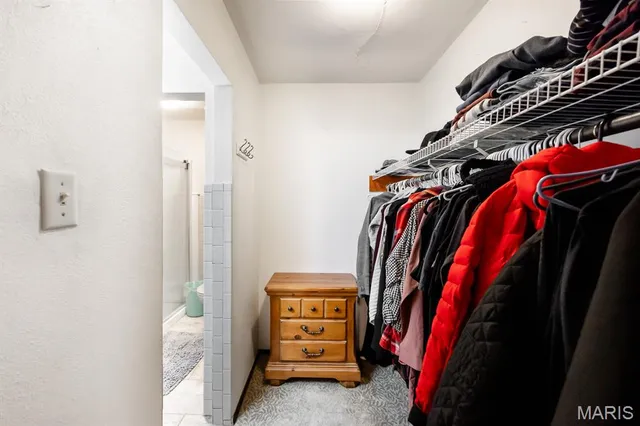 $243,000 | 121 Blanc-Lee Drive, Belleville, IL 62226