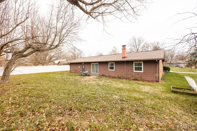 $243,000 | 121 Blanc-Lee Drive, Belleville, IL 62226
