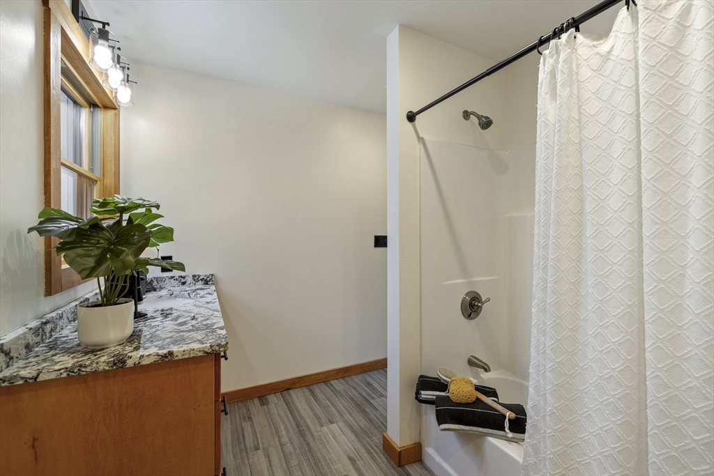 8 Barrett Road North Brookfield, MA 01535 - Photo 25 of 40