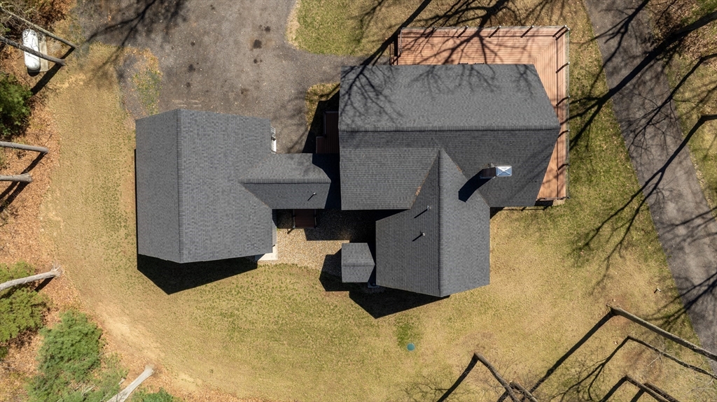 8 Barrett Road North Brookfield, MA 01535 - Photo 4 of 40