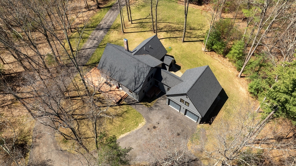 8 Barrett Road North Brookfield, MA 01535 - Photo 5 of 40