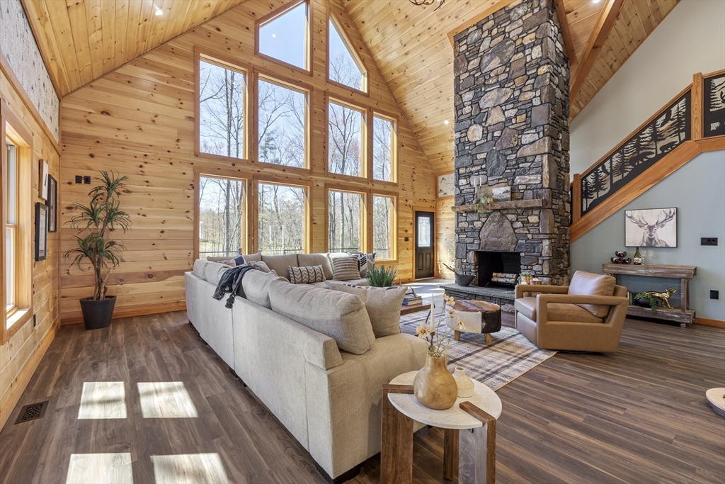 8 Barrett Road North Brookfield, MA 01535 - Photo 6 of 40