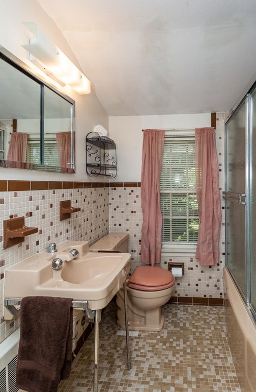 22 Birch Road Longmeadow, MA 01106 - Photo 12 of 17