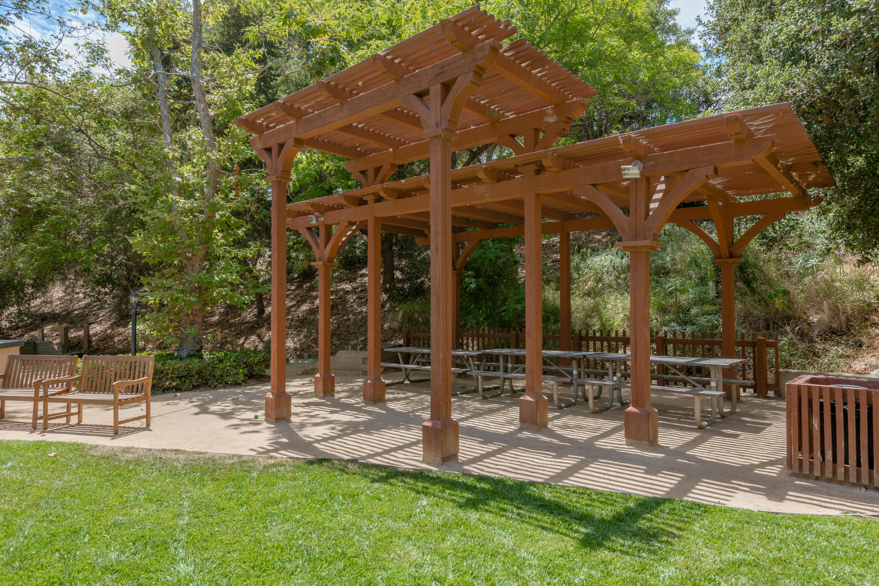 3998 Primavera Road Santa Barbara, CA 93110 - Photo 40 of 41 Neighborhood BBQ Area