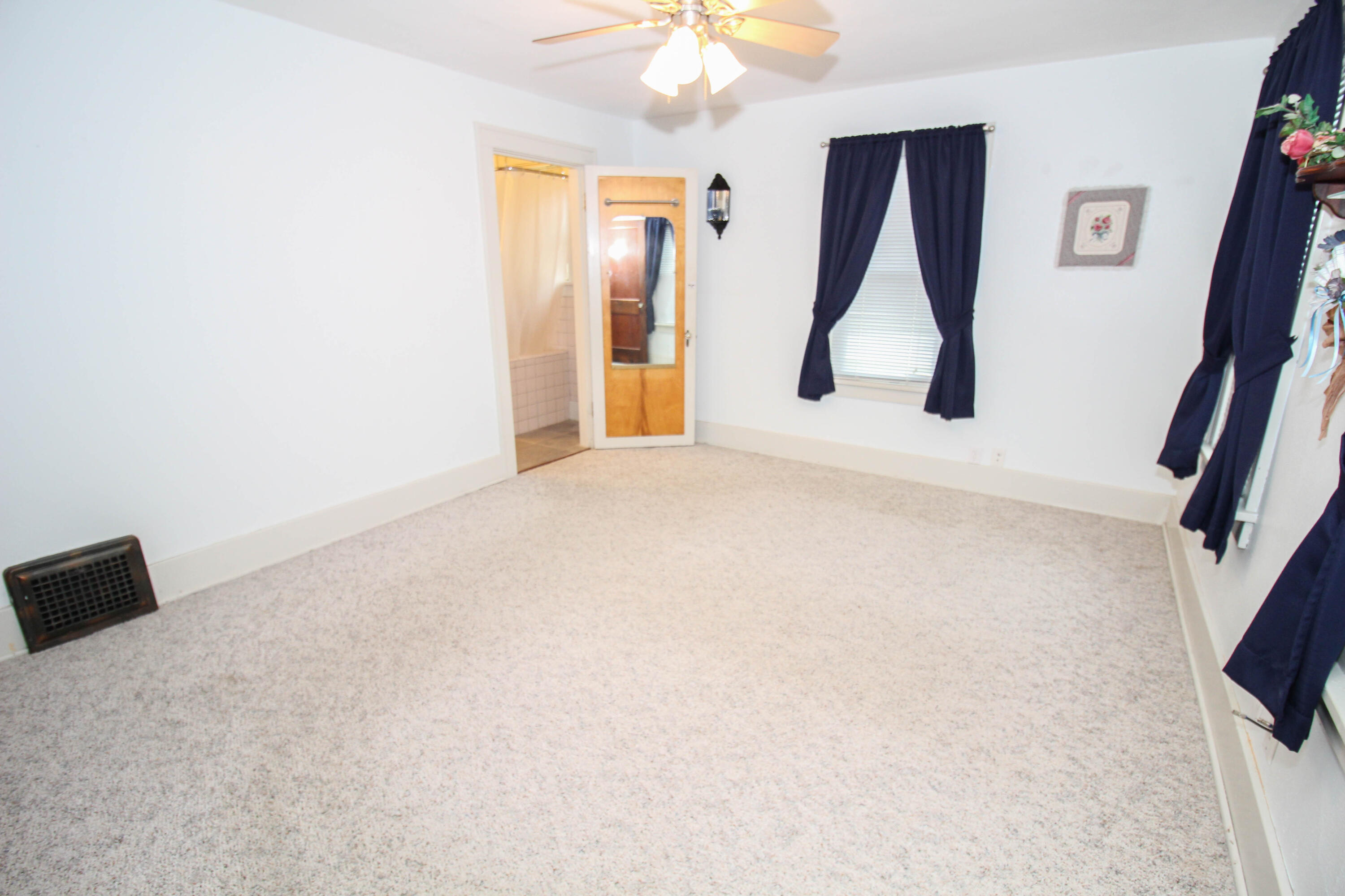 330 5th Avenue Three Rivers, MI 49093 - Photo 13 of 41 Fifth (18 of 29)