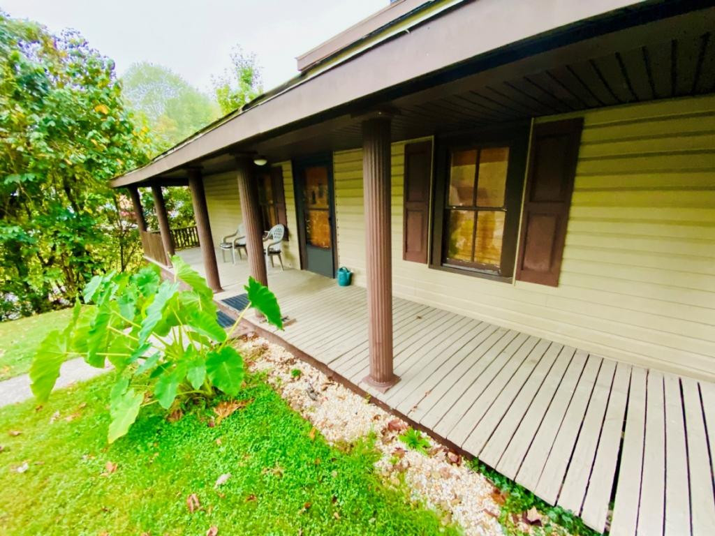 3401 Rockhouse Road Coeburn, VA 24230 - Photo 3 of 18 Photo 3