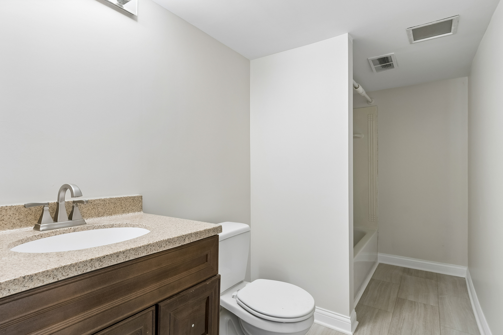 1539 Foxhill Road Naperville, IL 60563 - Photo 31 of 43 Gallery Image 31