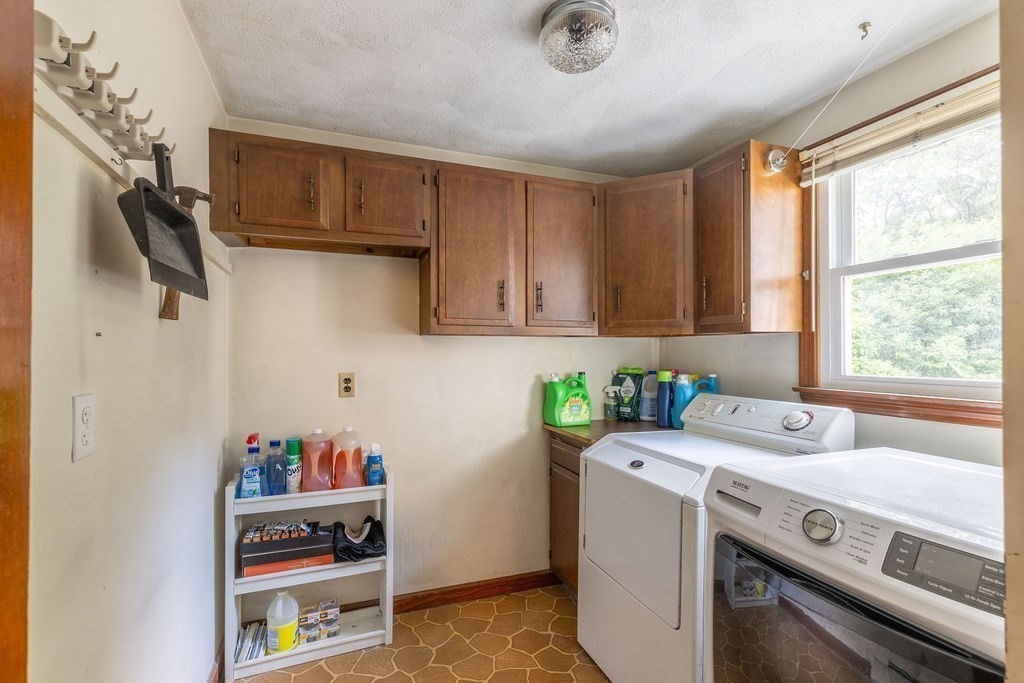148 South Street Reading, MA 01867 - Photo 42 of 42