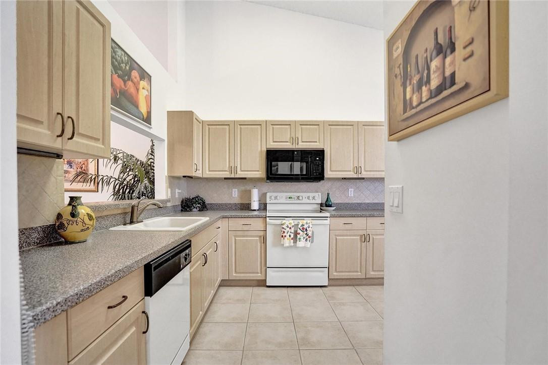 6155 Caladium Road Delray Beach, FL 33484 - Photo 14 of 47 Photo 14
