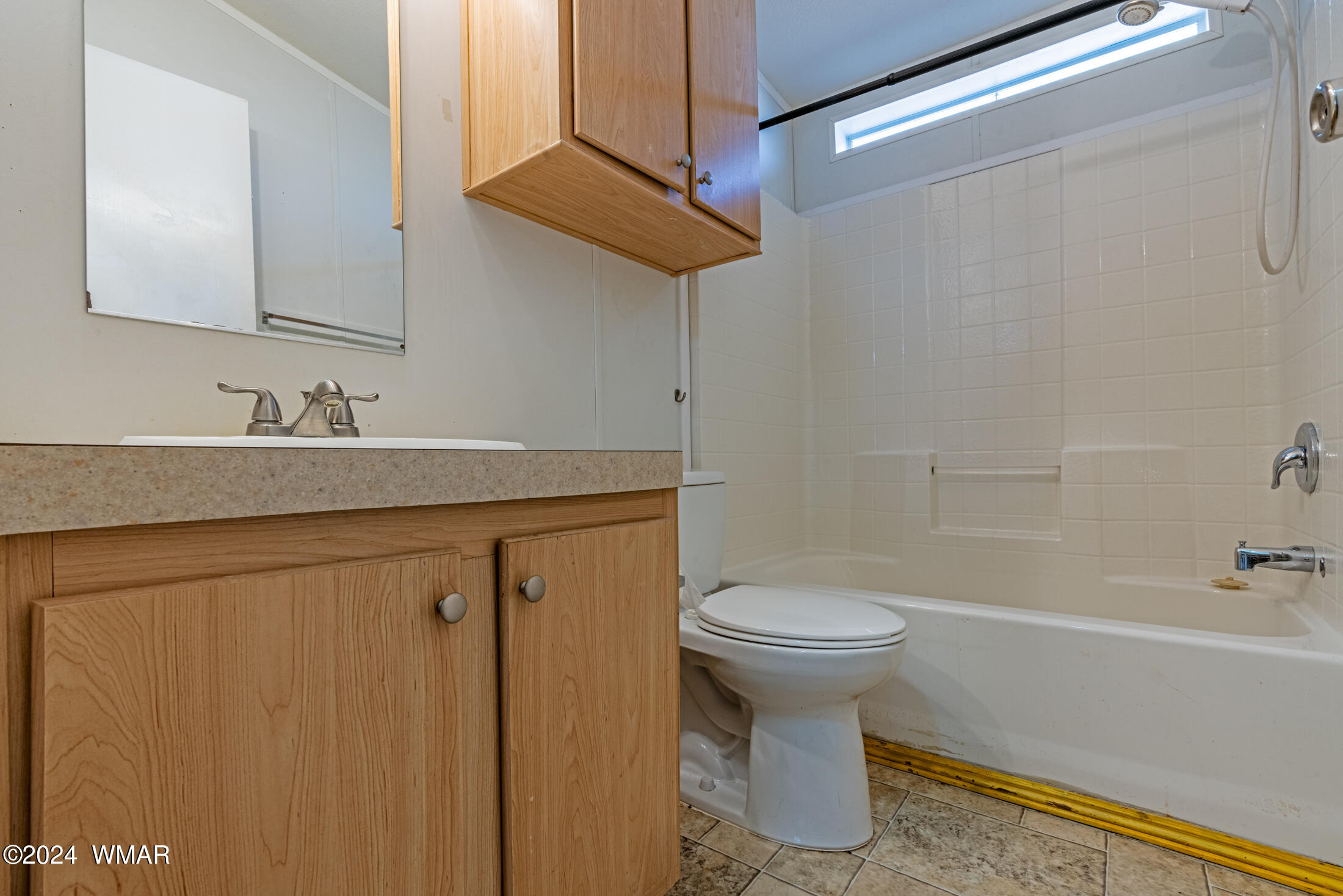 2120 West Stratton Show Low, AZ 85901 - Photo 11 of 16 Guest Bathroom