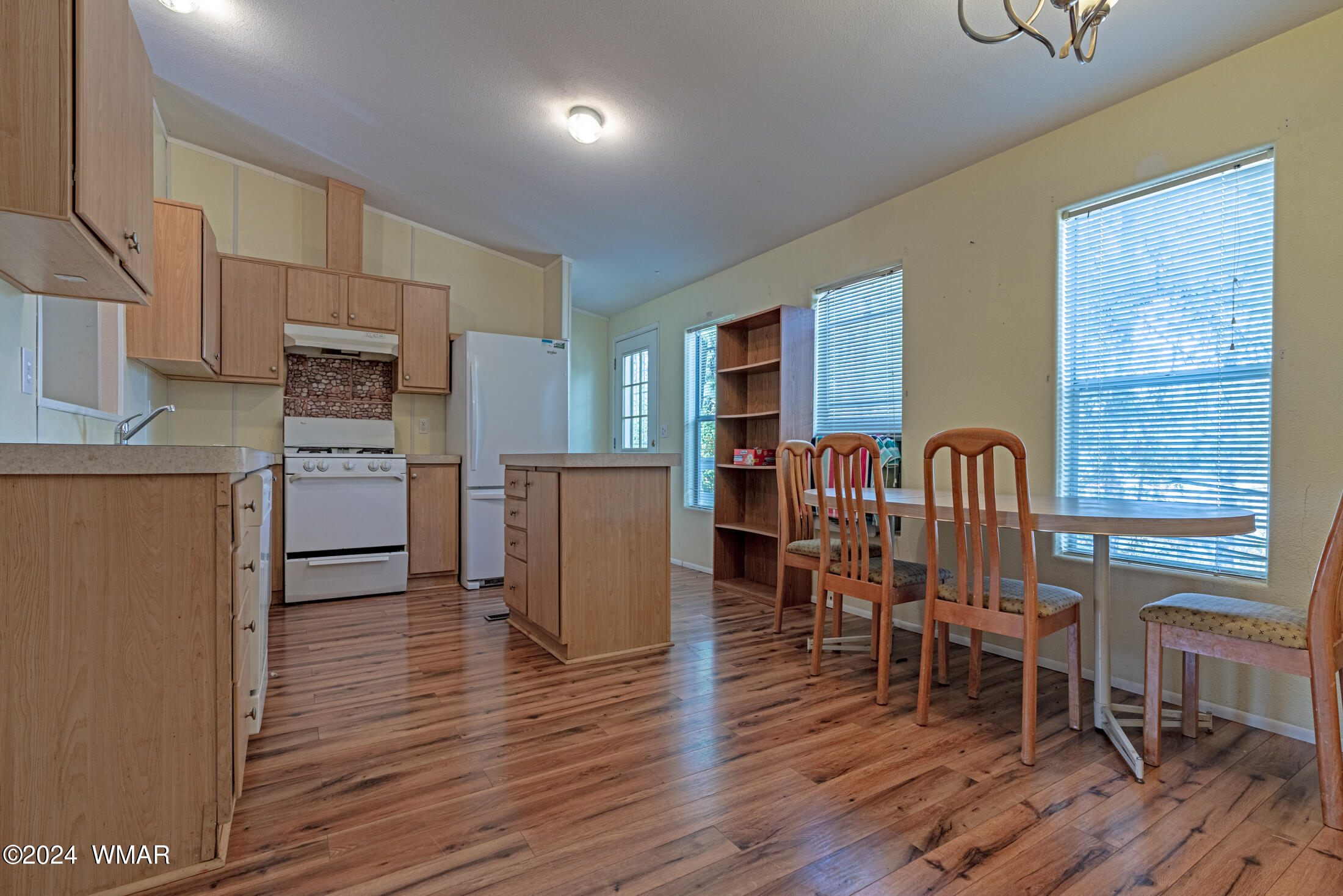 2120 West Stratton Show Low, AZ 85901 - Photo 6 of 16 Kitchen