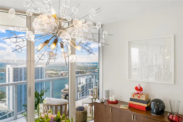 $6,250 | 495 Brickell Avenue, Unit 4704, Miami, FL 33131