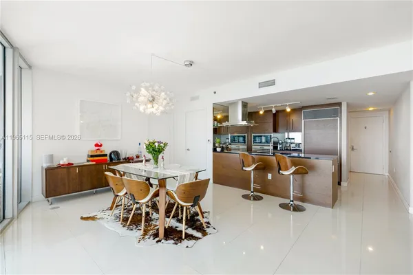 $6,250 | 495 Brickell Avenue, Unit 4704, Miami, FL 33131