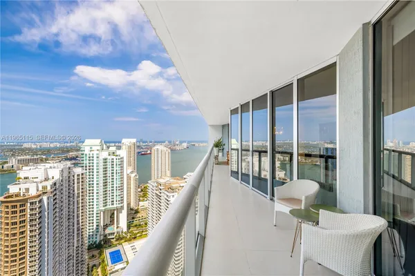 $6,250 | 495 Brickell Avenue, Unit 4704, Miami, FL 33131