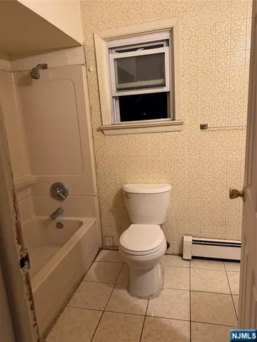 $2,250 | 625 Harrison Avenue, Unit 3, Harrison, NJ 07029