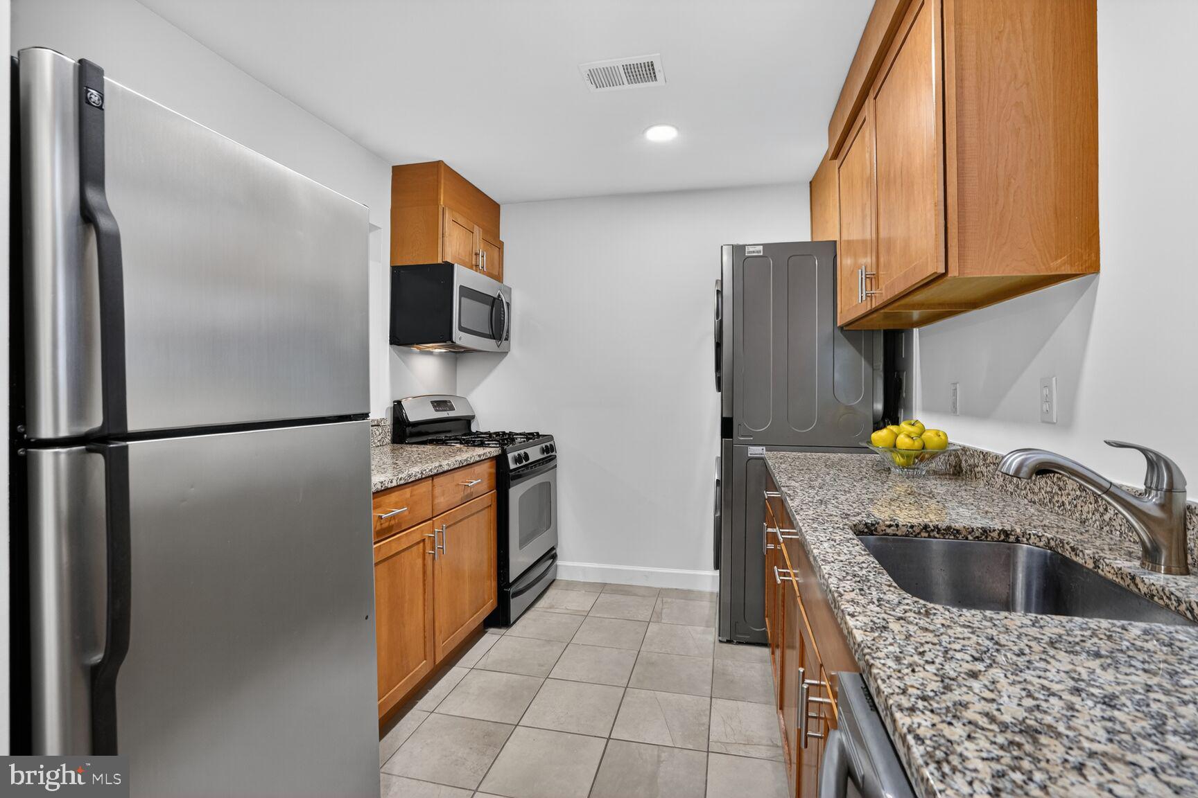 422 Butternut Street Northwest, Unit T3 Washington, DC 20012 - Photo 7 of 30