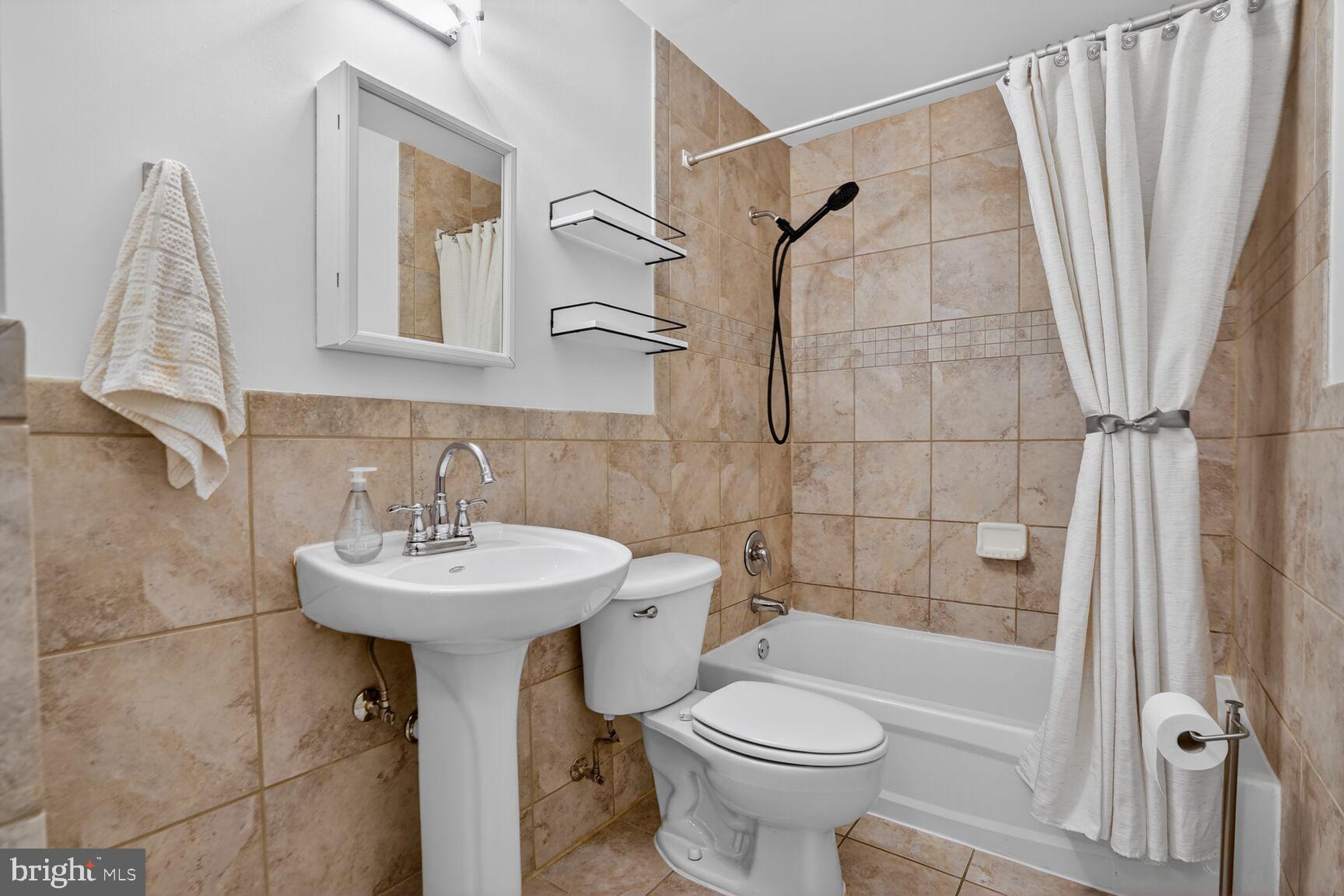 422 Butternut Street Northwest, Unit T3 Washington, DC 20012 - Photo 10 of 30