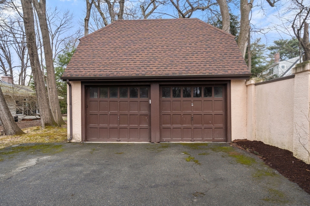 12 Leighton Road Wellesley, MA 02482 - Photo 33 of 34 a front view of a house