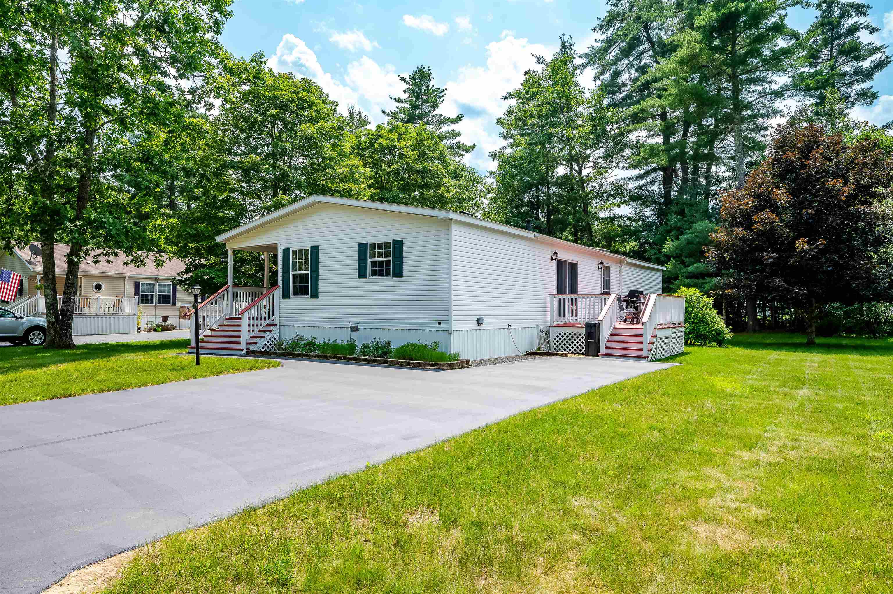 31 Temple Drive Rochester, NH 03868 - Photo 2 of 40