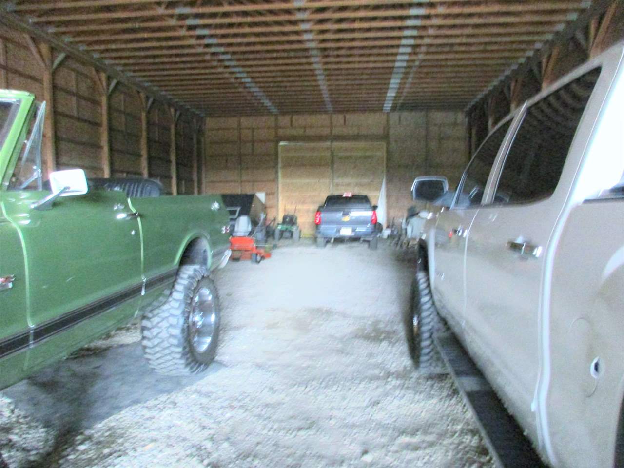 10330 Pittsburg Road Durand, MI 48429 - Photo 49 of 58 31305444-48.JPG