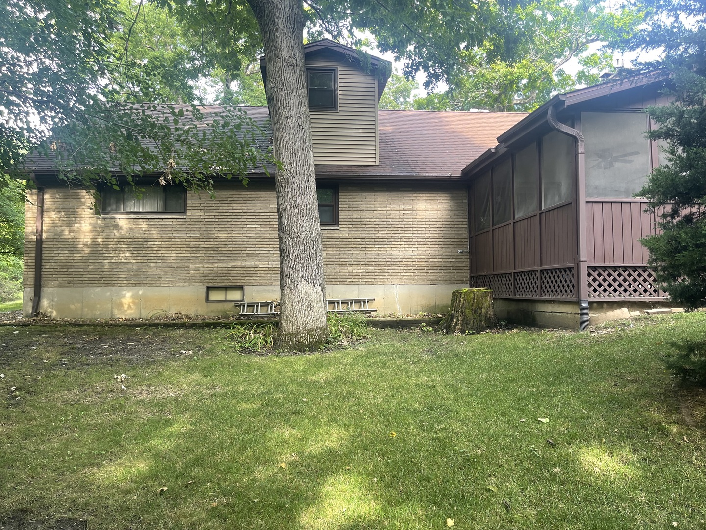 9 Ladd Road Spring Valley, IL 61362 - Photo 4 of 42