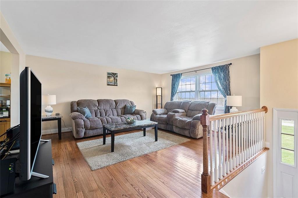 118 Hanover Kendall Road Clinton, PA 15026 - Photo 3 of 20 Gallery Image 3