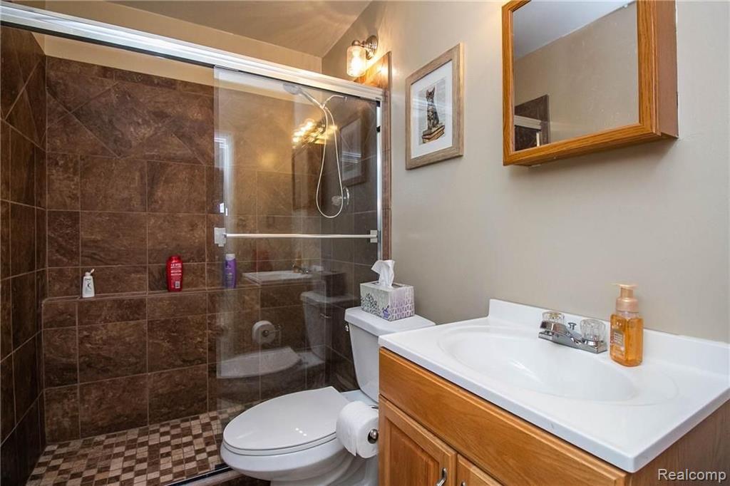 30001 Hickey Road New Baltimore, MI 48051 - Photo 15 of 29