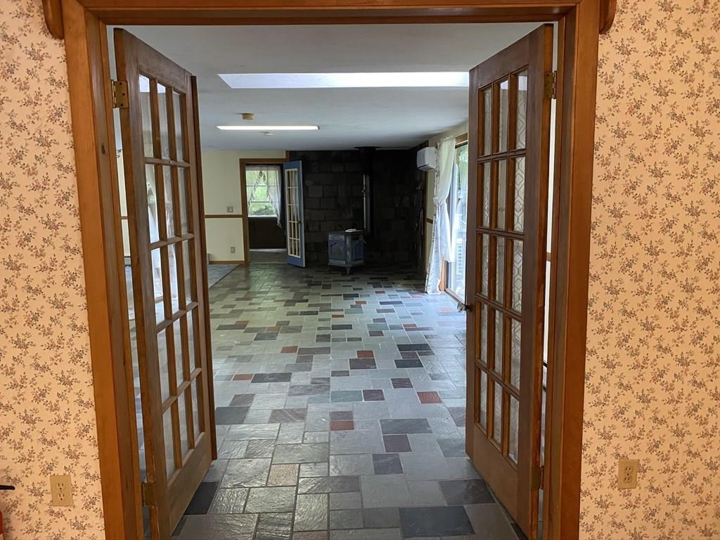 245 Charlton Road Spencer, MA 01562 - Photo 16 of 40 Gallery Image 16