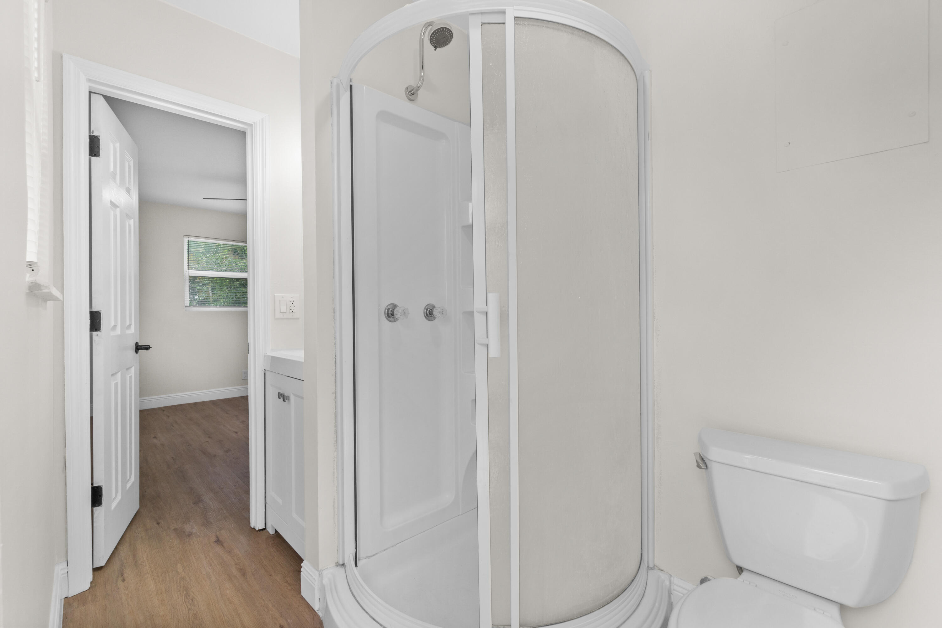 4882 Lincoln Road Delray Beach, FL 33445 - Photo 19 of 22 master bath