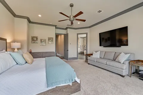 $1,395,000 | 42 Secluded Trail, The Woodlands, TX 77380