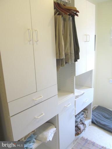 8621 Hollow Road Middletown, MD 21769 - Photo 10 of 29 Interior (General)