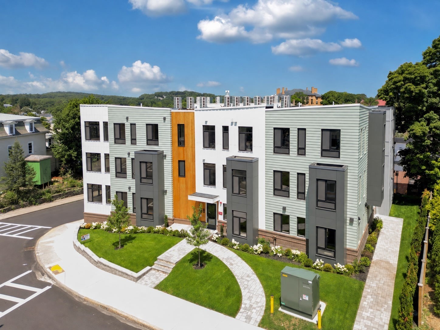34 Oak Street, Unit 202 Boston, MA 02136 - Photo 4 of 35 Gallery Image 4