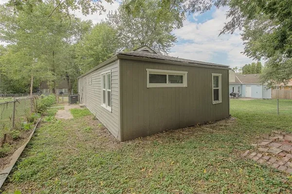 $149,500 | 1315 North McCoy Street, Independence, MO 64050