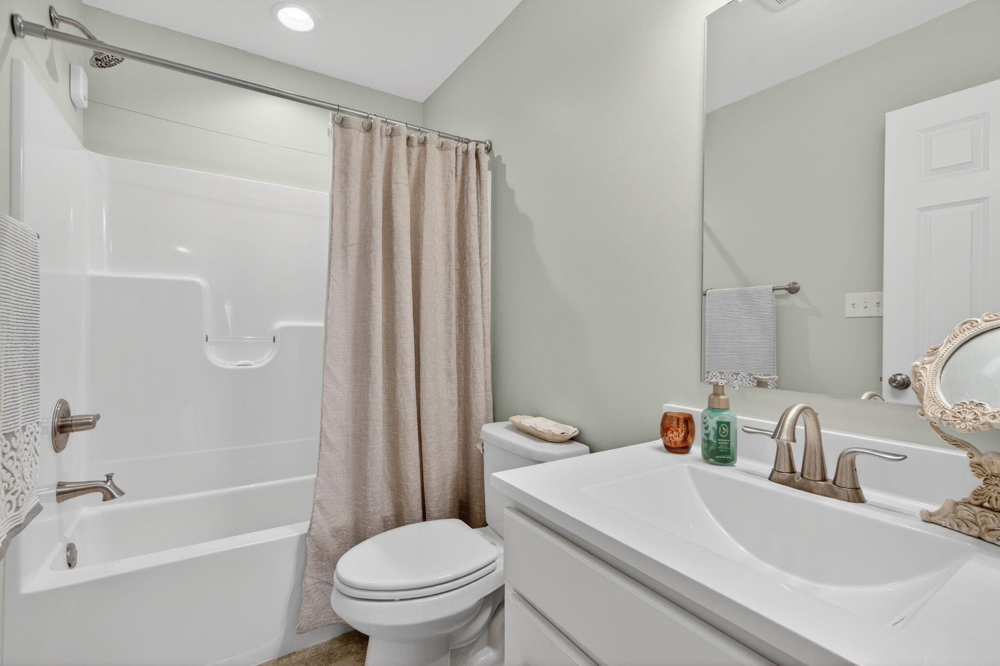 2310 Hudson Road Valparaiso, IN 46385 - Photo 18 of 22 2048x1365