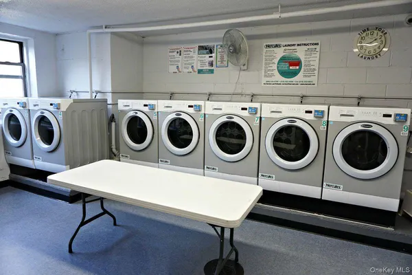 $2,550 | 118-17 Union Turnpike, Unit 2E | Forest Hills