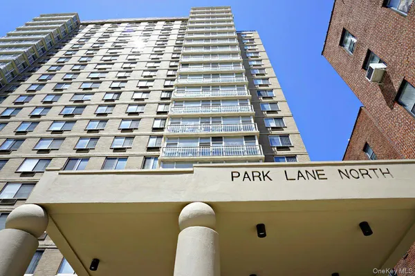 $2,550 | 118-17 Union Turnpike, Unit 2E | Forest Hills